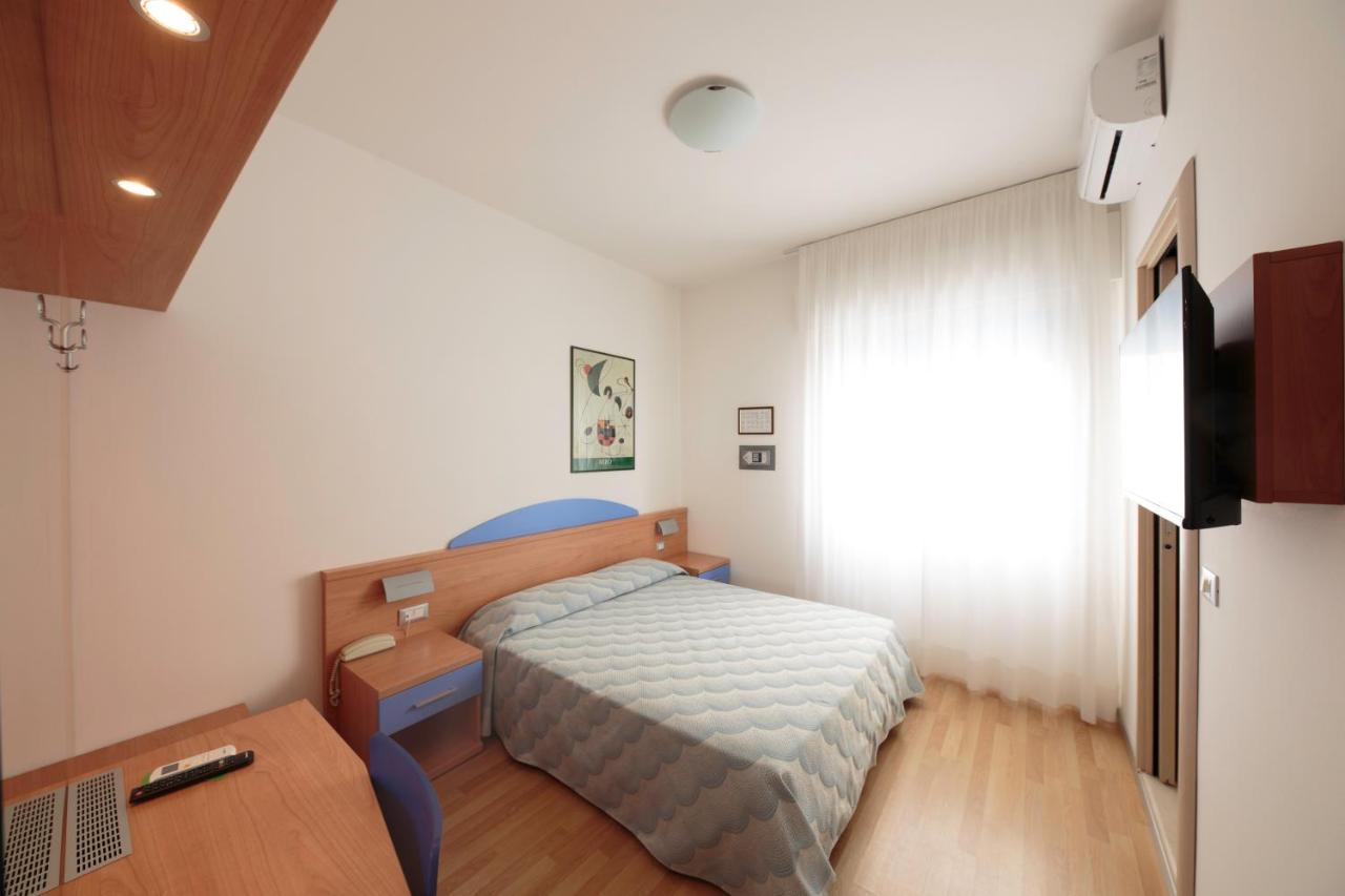 Hotel Riviera 카오를레 외부 사진