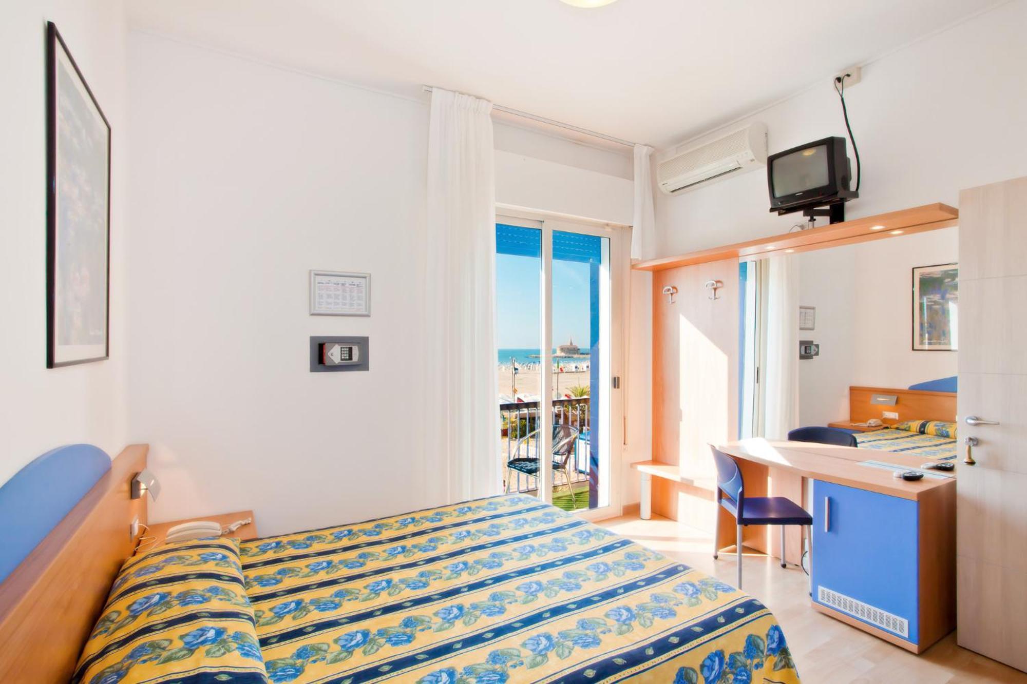 Hotel Riviera 카오를레 외부 사진