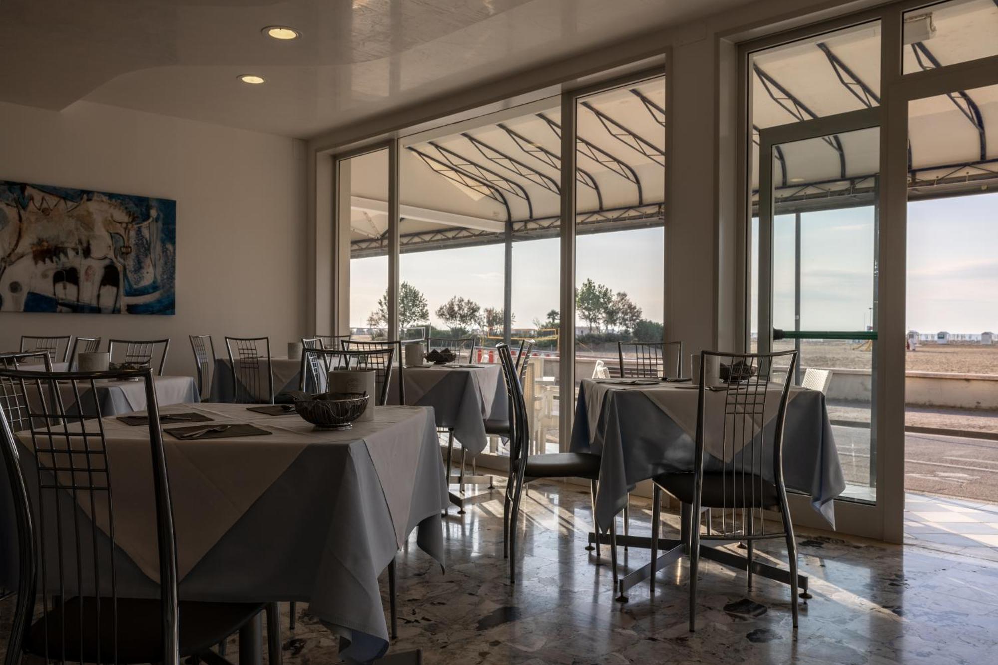 Hotel Riviera 카오를레 외부 사진