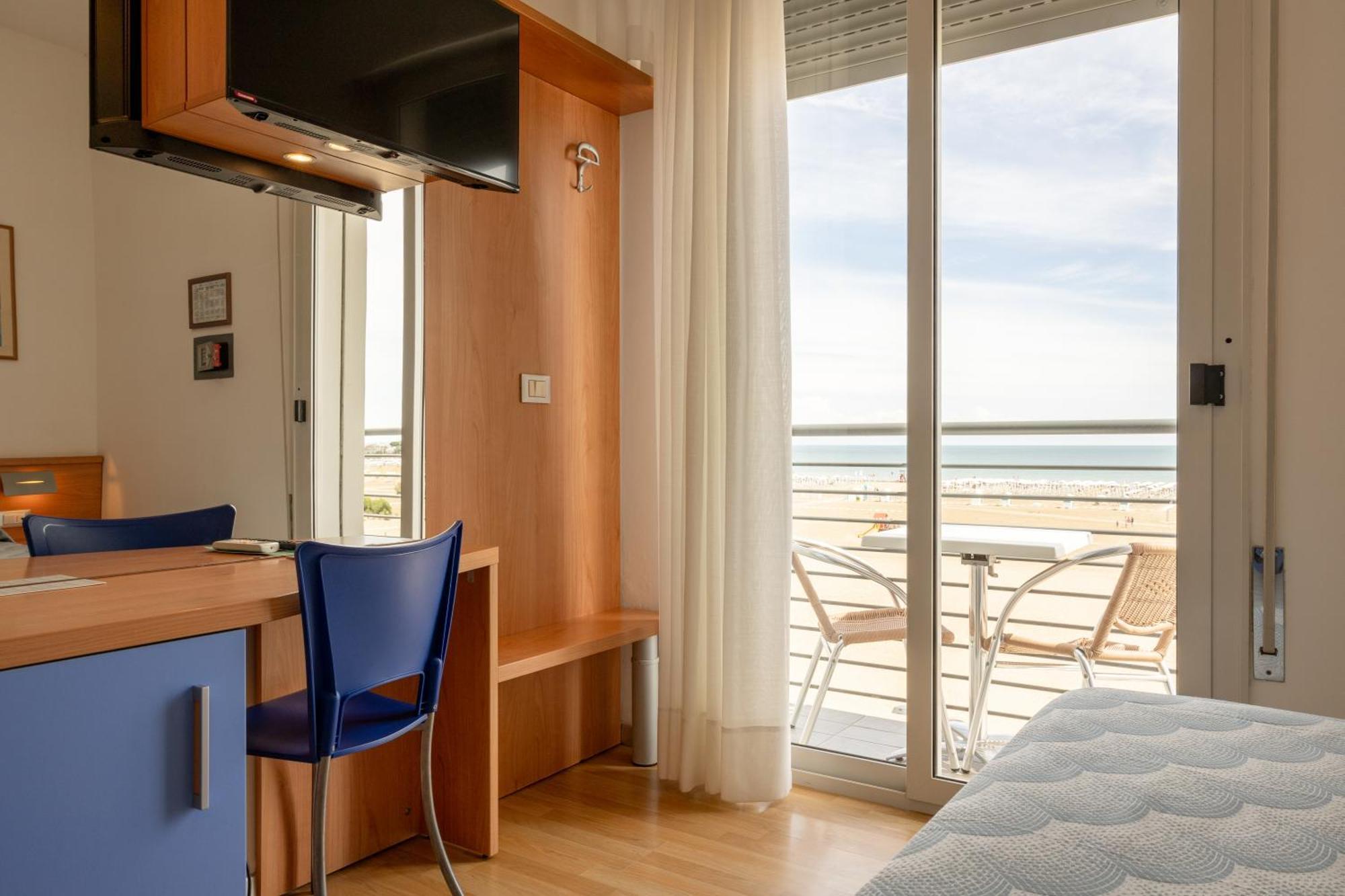 Hotel Riviera 카오를레 외부 사진