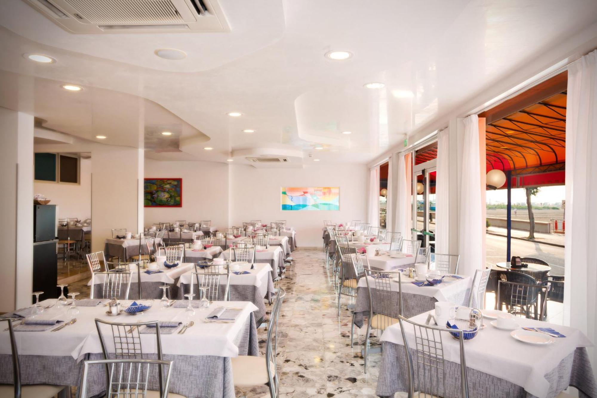 Hotel Riviera 카오를레 외부 사진